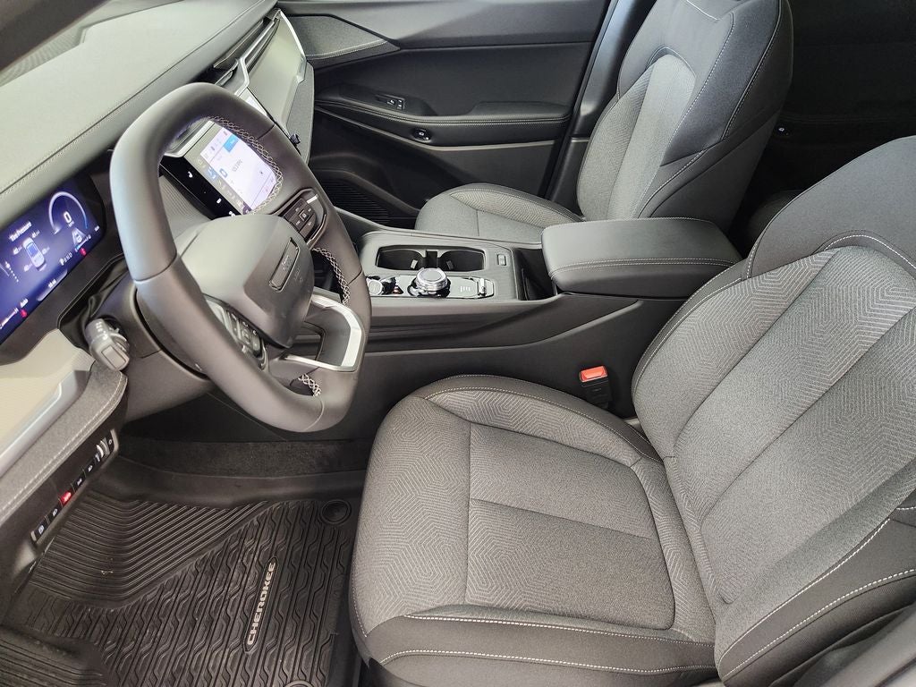 2026 Jeep Cherokee Laredo