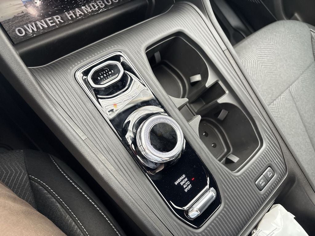 2026 Jeep Cherokee Laredo