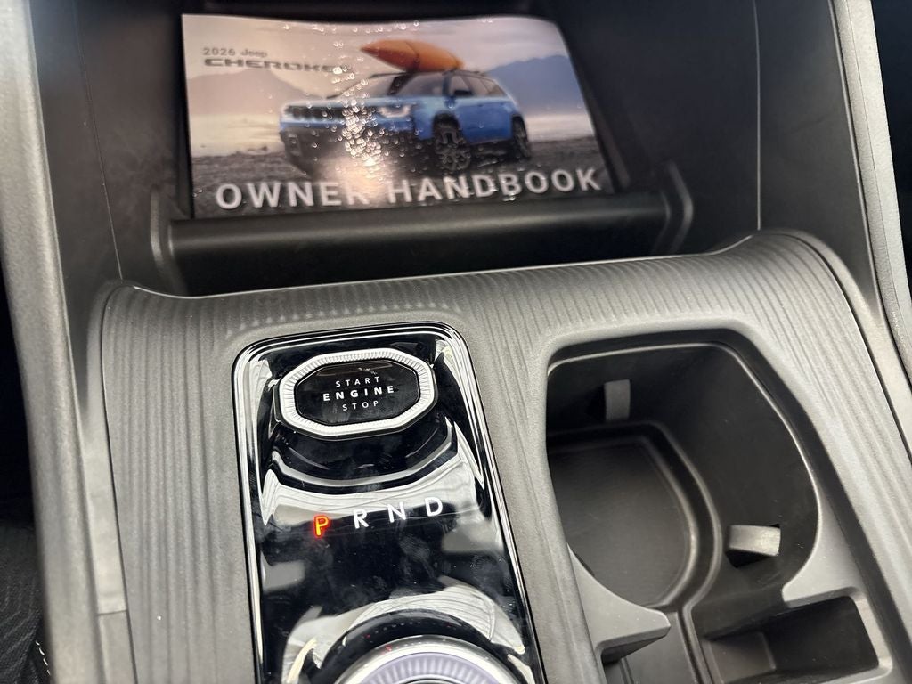 2026 Jeep Cherokee Laredo