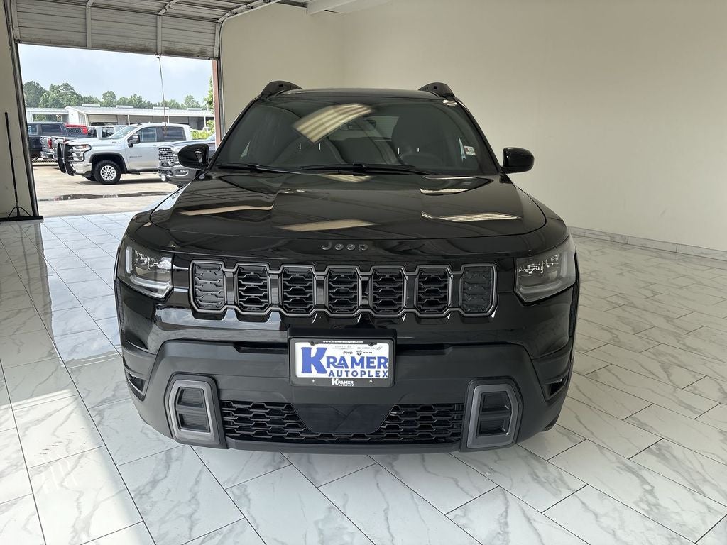 2026 Jeep Cherokee Laredo
