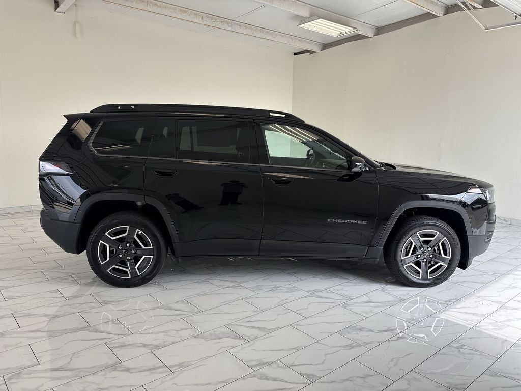2026 Jeep Cherokee Laredo
