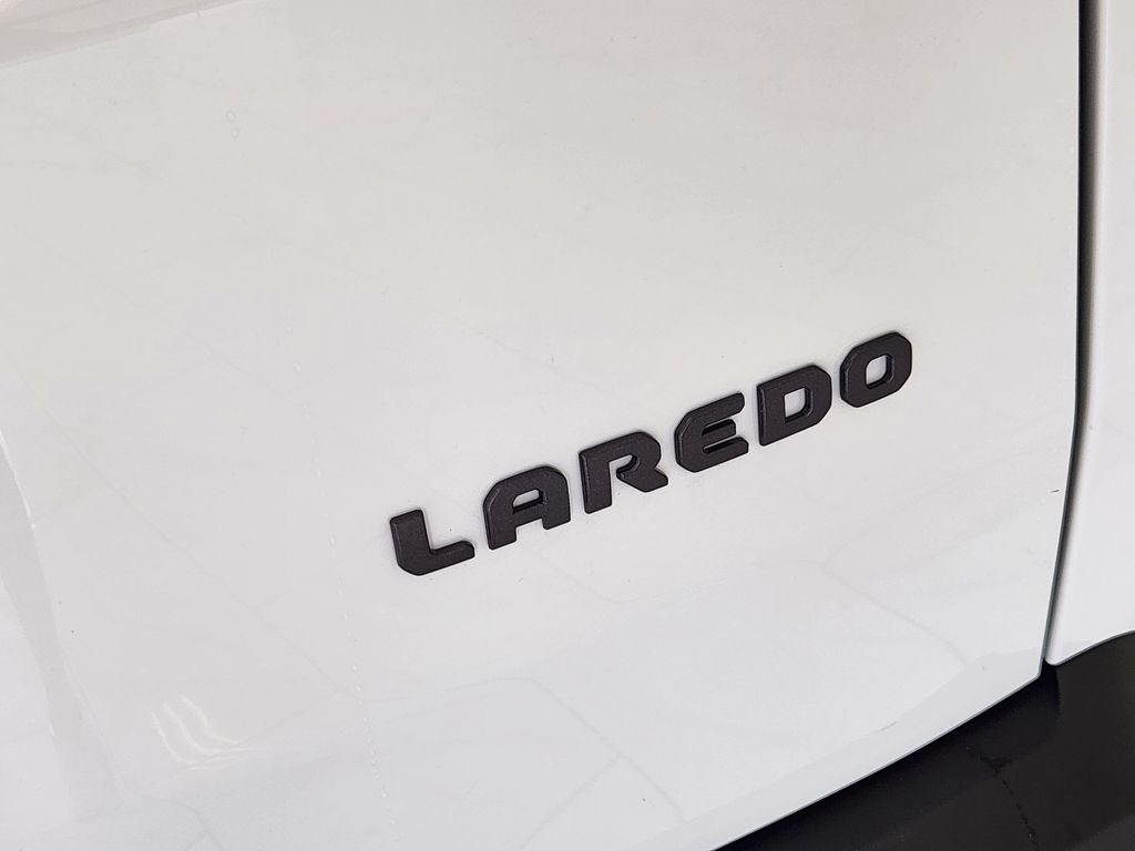 2026 Jeep Cherokee Laredo