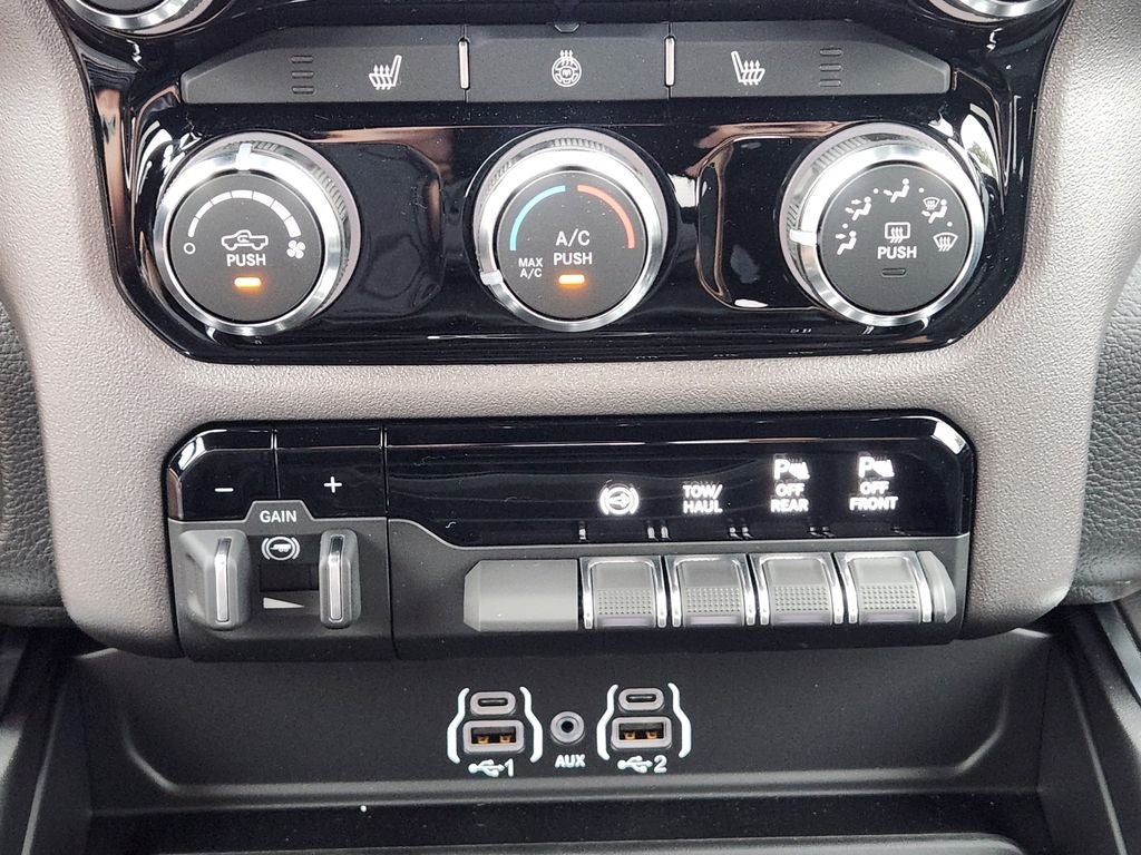 2027 RAM Ram 3500 Big Horn