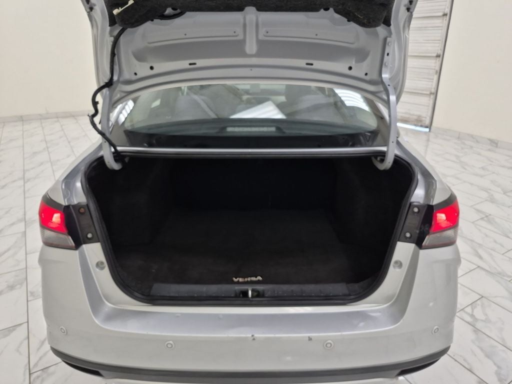 2021 Nissan Versa SV Xtronic CVT