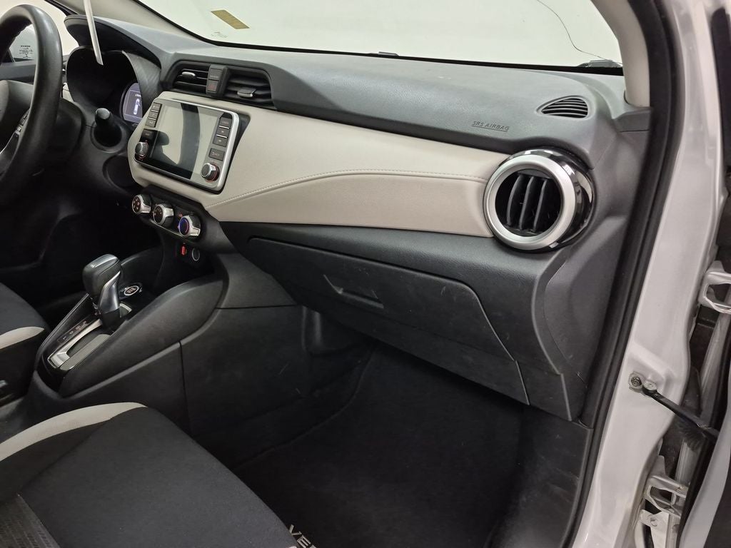 2021 Nissan Versa SV Xtronic CVT
