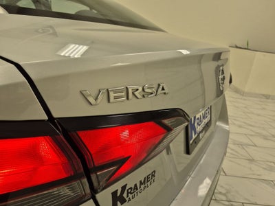 2021 Nissan Versa SV Xtronic CVT