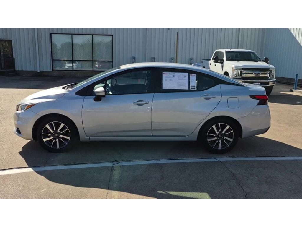 2021 Nissan Versa SV Xtronic CVT