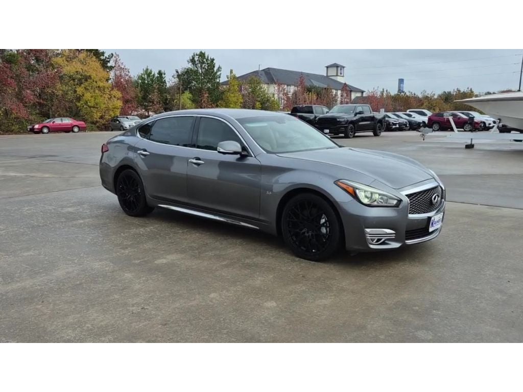 2015 INFINITI Q70L 4DR SDN V8 RWD