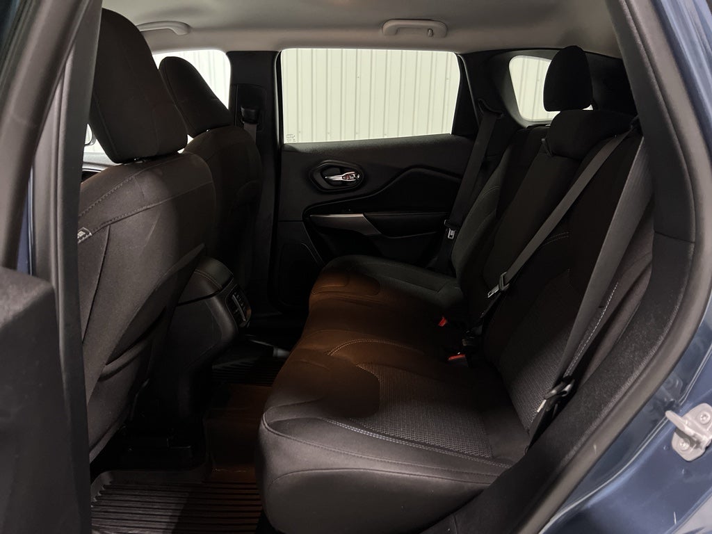 2021 Jeep Cherokee Latitude FWD