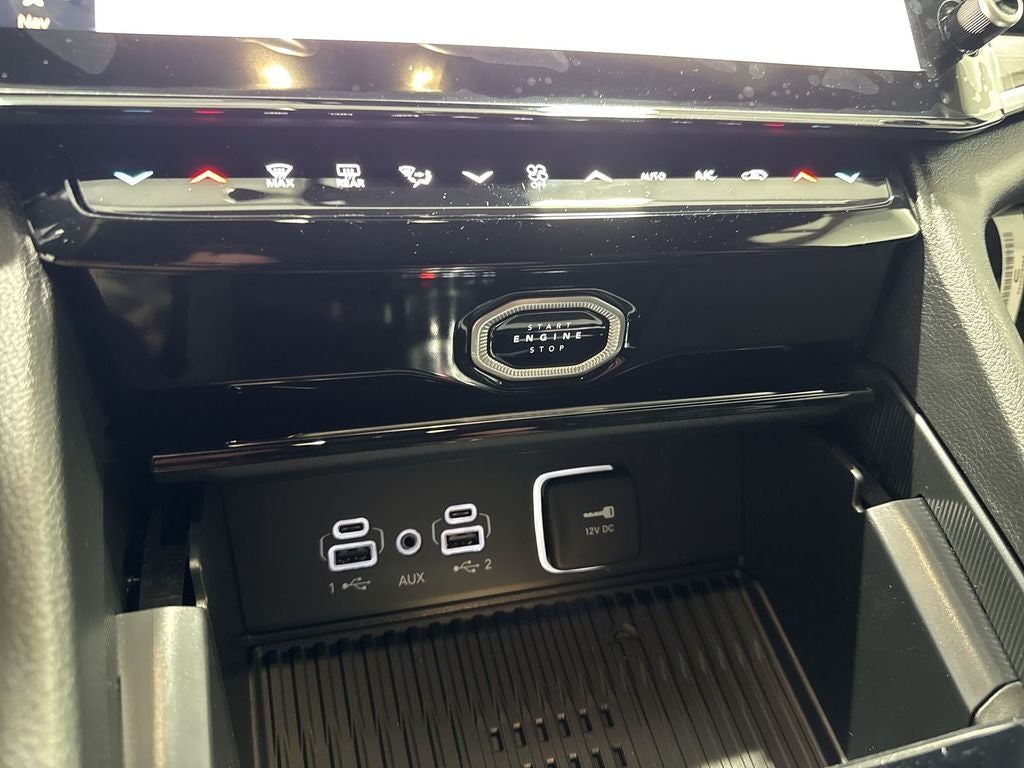 2026 Jeep Grand Cherokee GRAND CHEROKEE LAREDO ALTITUDE 4X2