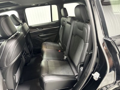 2026 Jeep Grand Cherokee GRAND CHEROKEE LAREDO ALTITUDE 4X2