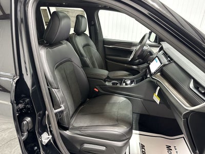 2026 Jeep Grand Cherokee GRAND CHEROKEE LAREDO ALTITUDE 4X2