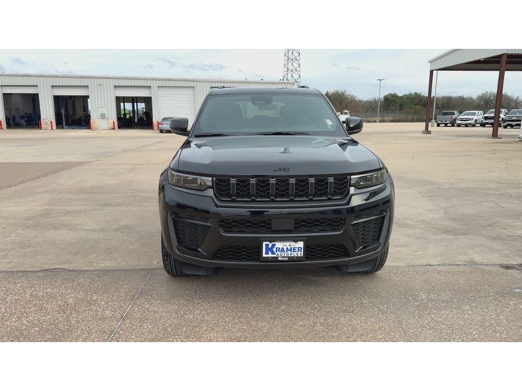 2026 Jeep Grand Cherokee GRAND CHEROKEE LAREDO ALTITUDE 4X2