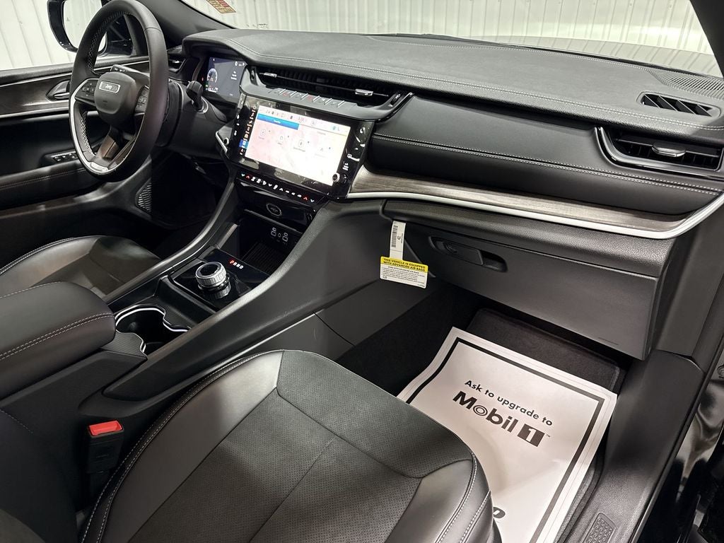 2026 Jeep Grand Cherokee GRAND CHEROKEE LAREDO ALTITUDE 4X2