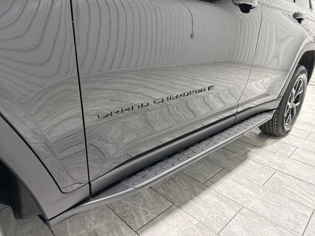 2026 Jeep Grand Cherokee GRAND CHEROKEE LAREDO ALTITUDE 4X2