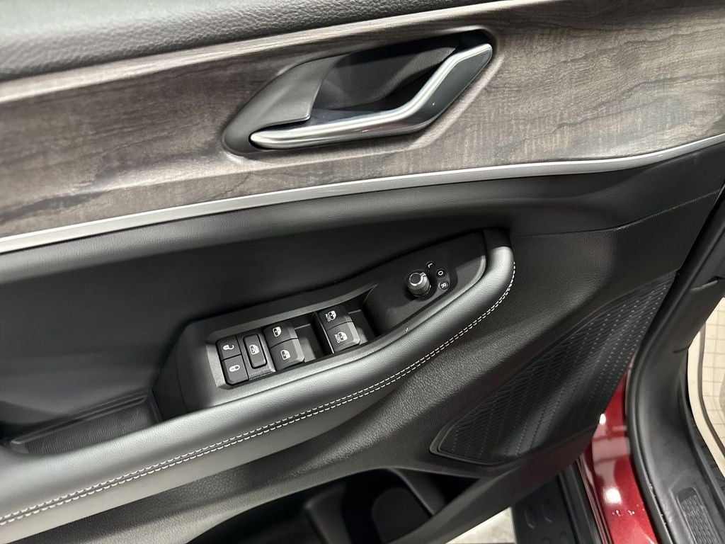 2026 Jeep Grand Cherokee GRAND CHEROKEE LAREDO ALTITUDE 4X2