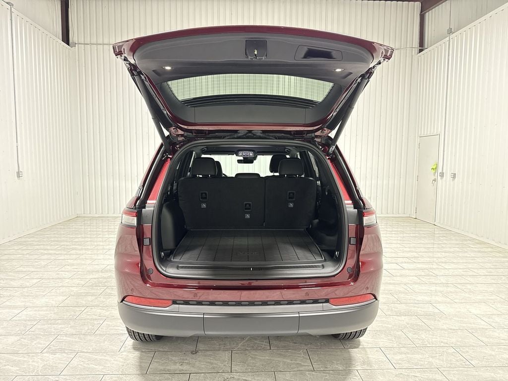 2026 Jeep Grand Cherokee GRAND CHEROKEE LAREDO ALTITUDE 4X2