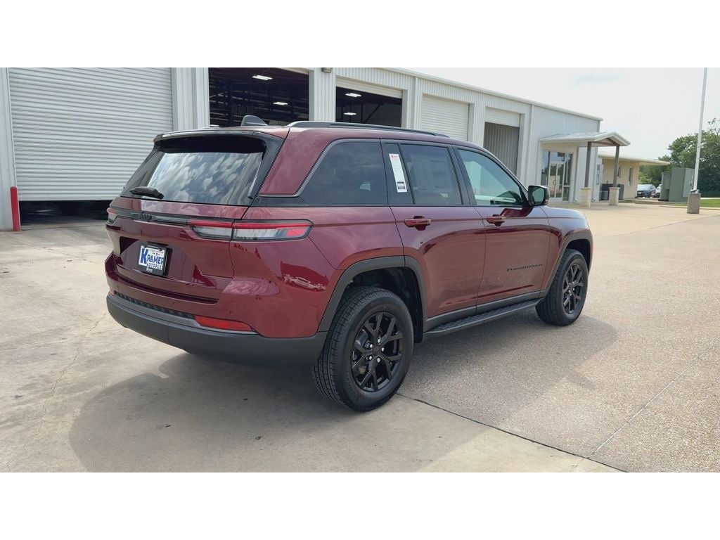 2026 Jeep Grand Cherokee GRAND CHEROKEE LAREDO ALTITUDE 4X2
