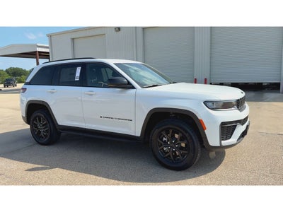 2026 Jeep Grand Cherokee GRAND CHEROKEE LAREDO ALTITUDE 4X2