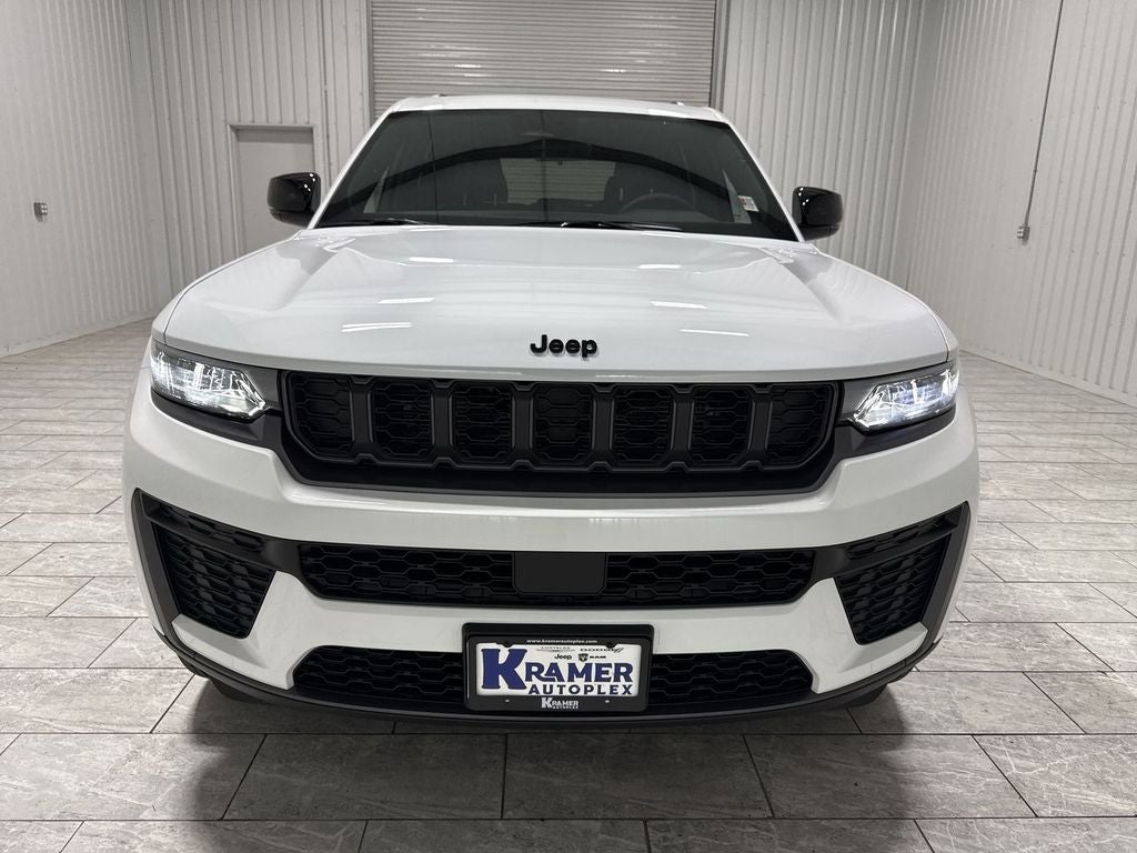 2026 Jeep Grand Cherokee GRAND CHEROKEE LAREDO ALTITUDE 4X2