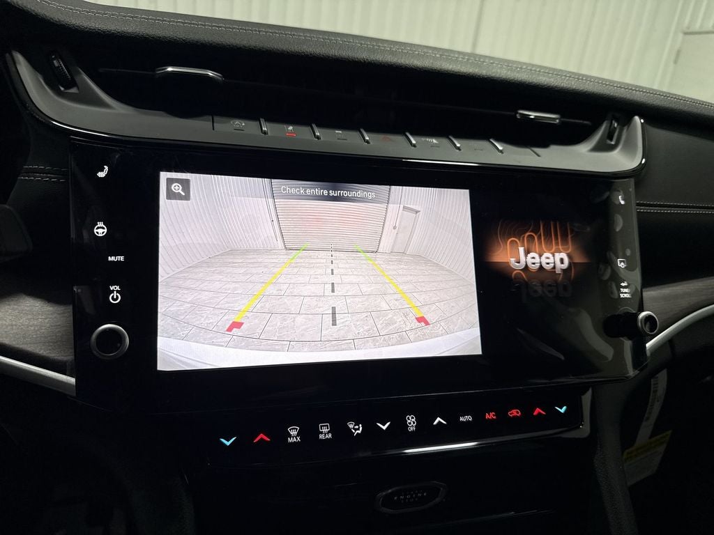 2026 Jeep Grand Cherokee GRAND CHEROKEE LAREDO ALTITUDE 4X2