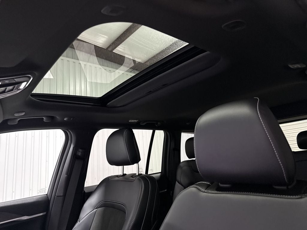 2026 Jeep Grand Cherokee GRAND CHEROKEE LAREDO ALTITUDE 4X2