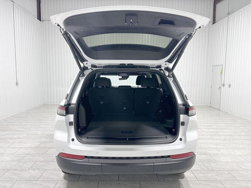 2026 Jeep Grand Cherokee GRAND CHEROKEE LAREDO ALTITUDE 4X2