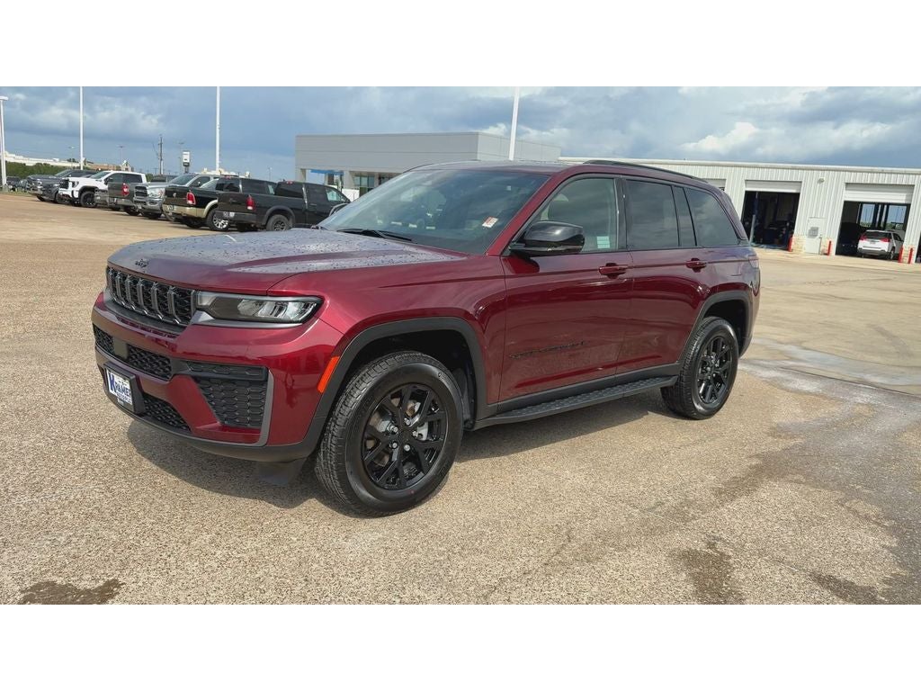 2026 Jeep Grand Cherokee GRAND CHEROKEE LAREDO ALTITUDE 4X2