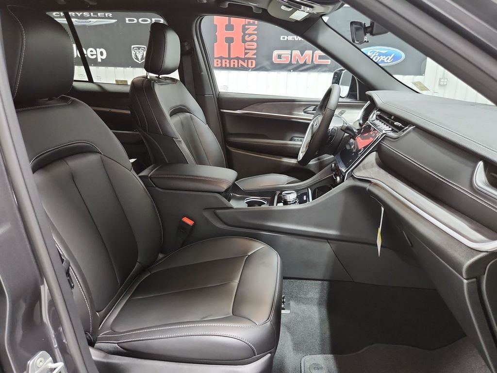 2025 Jeep Grand Cherokee GRAND CHEROKEE LIMITED 4X2