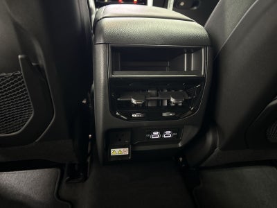 2027 Jeep Grand Cherokee Laredo