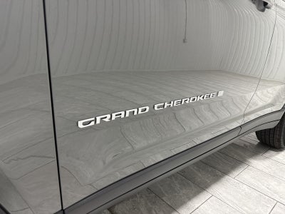 2027 Jeep Grand Cherokee Laredo