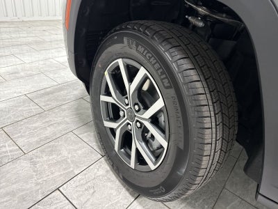 2027 Jeep Grand Cherokee Laredo