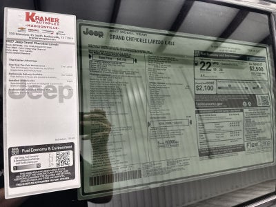 2027 Jeep Grand Cherokee Laredo