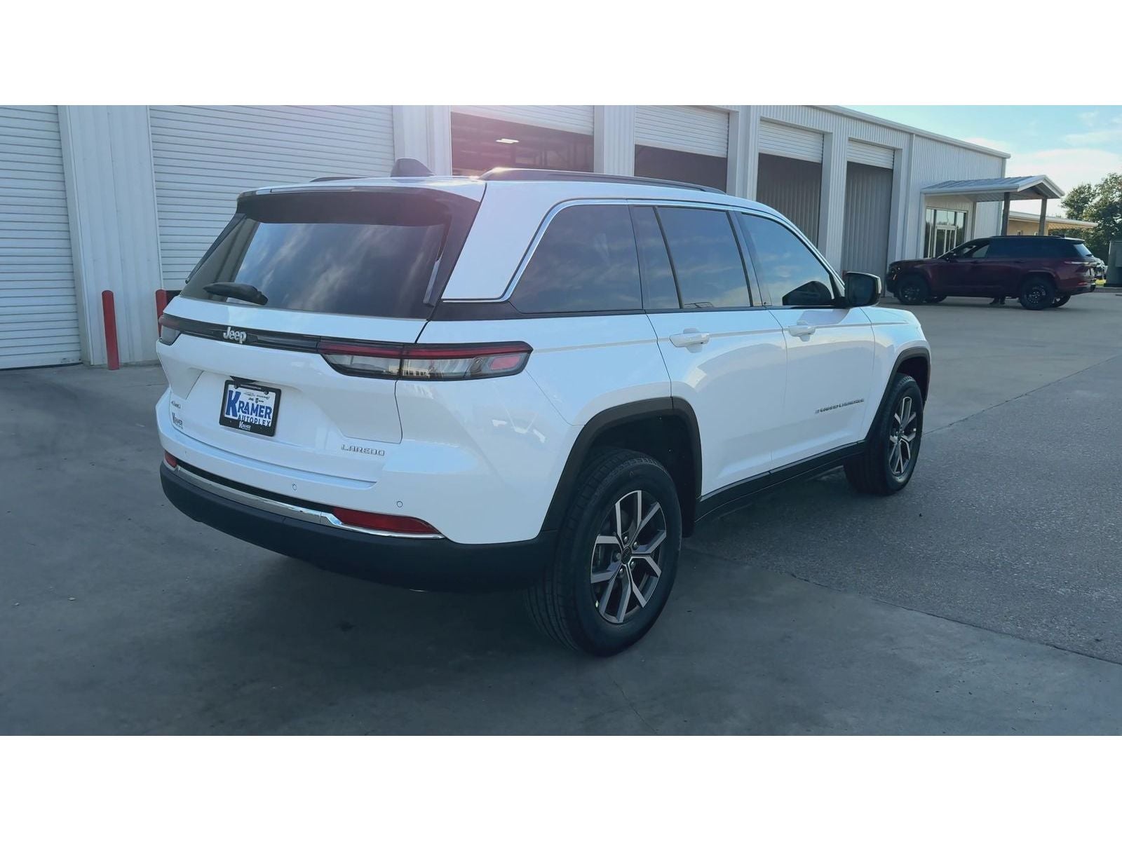 2027 Jeep Grand Cherokee Laredo X