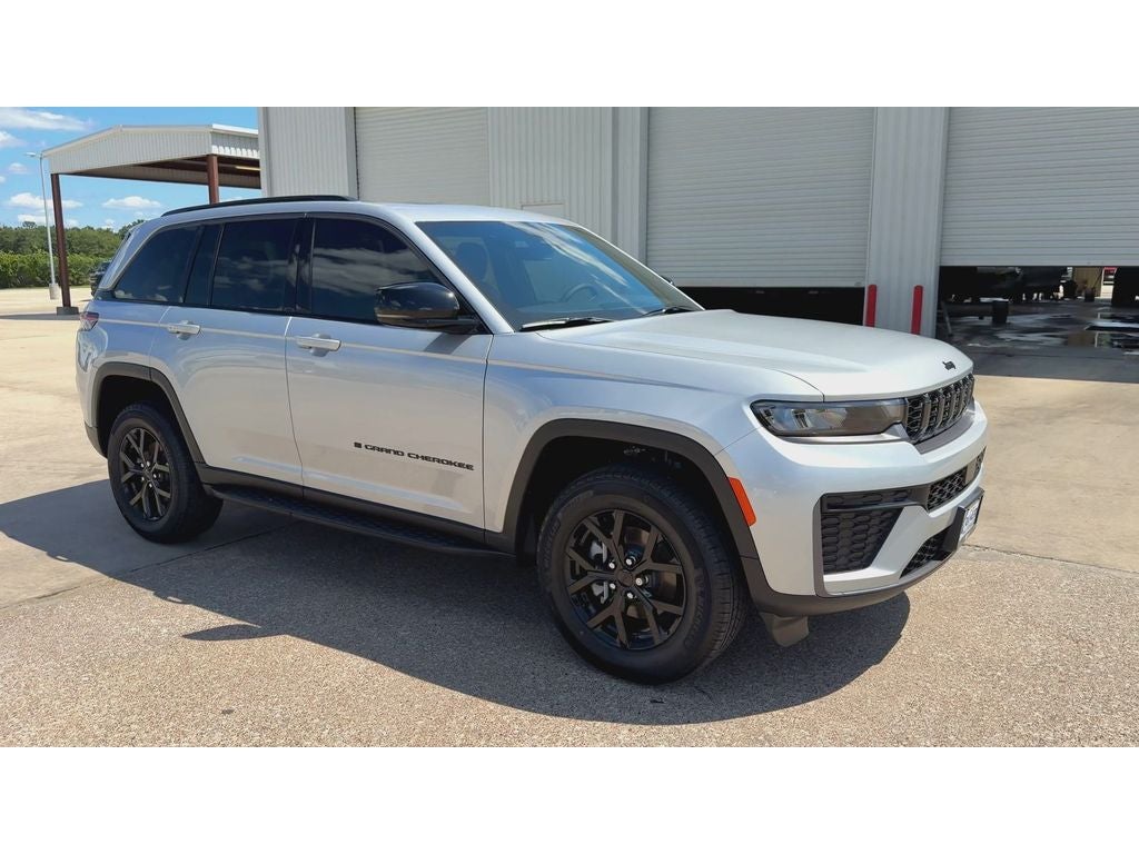 2026 Jeep Grand Cherokee GRAND CHEROKEE LAREDO ALTITUDE 4X4
