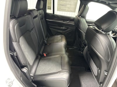 2026 Jeep Grand Cherokee GRAND CHEROKEE LAREDO ALTITUDE 4X4