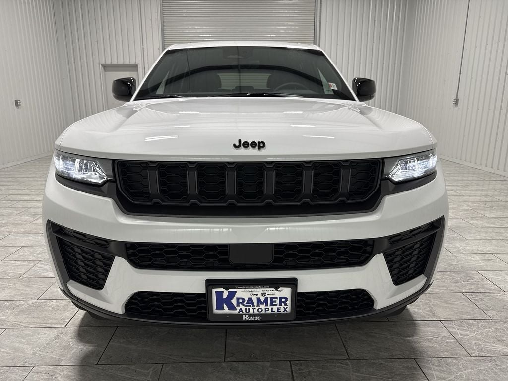 2026 Jeep Grand Cherokee GRAND CHEROKEE LAREDO ALTITUDE 4X4