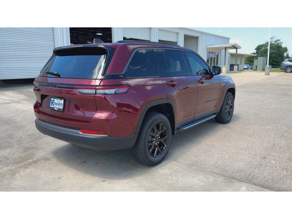 2026 Jeep Grand Cherokee GRAND CHEROKEE LAREDO ALTITUDE 4X4
