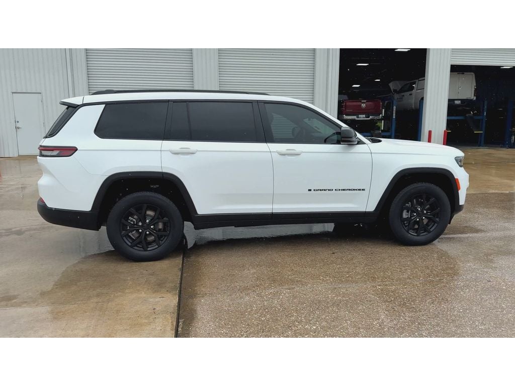 2025 Jeep Grand Cherokee L Altitude X 4x2