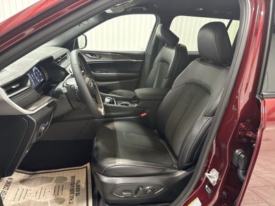 2026 Jeep Grand Cherokee GRAND CHEROKEE L LAREDO ALTITUDE 4X2