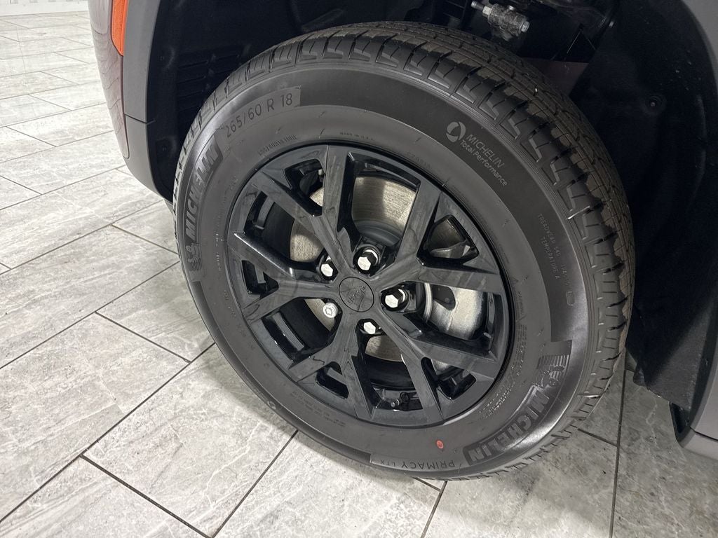 2026 Jeep Grand Cherokee GRAND CHEROKEE L LAREDO ALTITUDE 4X2