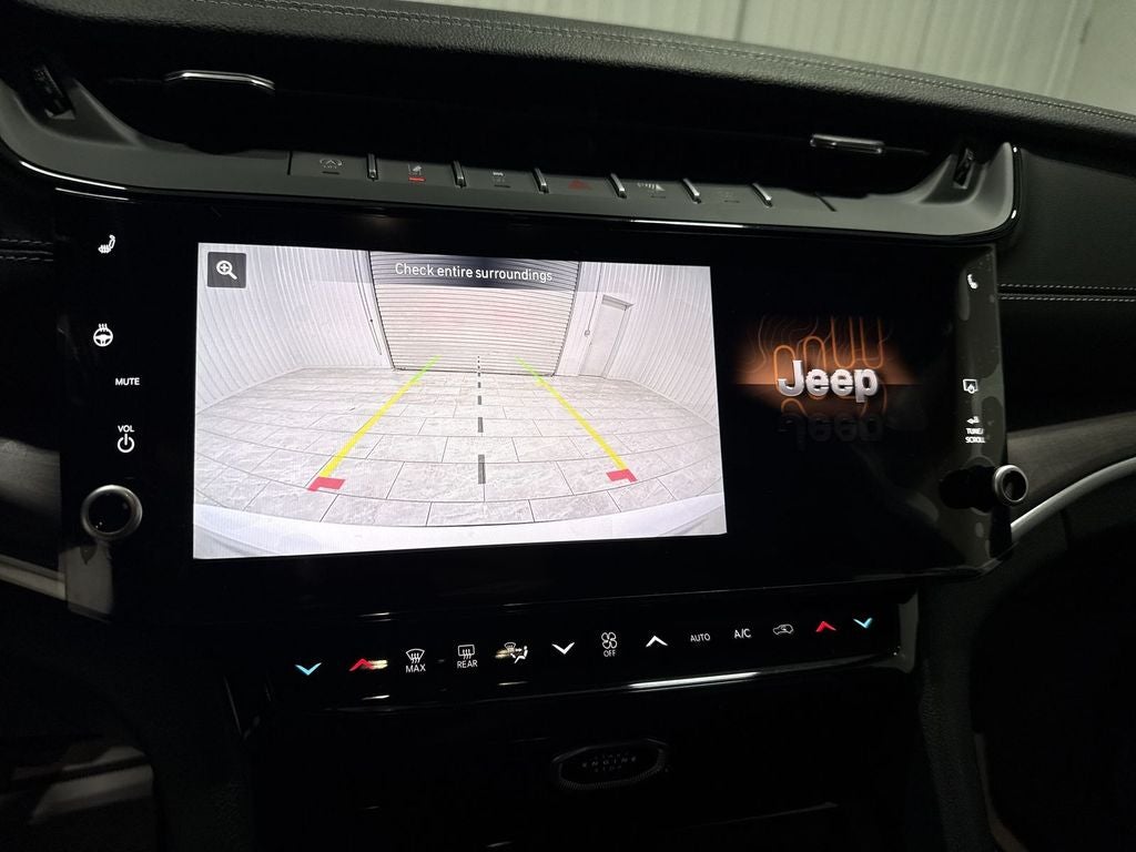 2026 Jeep Grand Cherokee GRAND CHEROKEE L LAREDO ALTITUDE 4X2