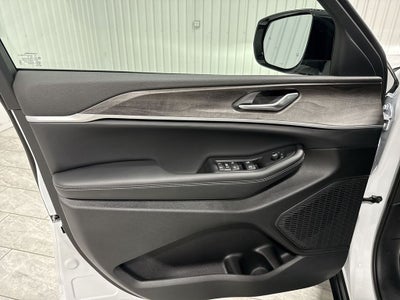 2026 Jeep Grand Cherokee GRAND CHEROKEE L LAREDO ALTITUDE 4X2