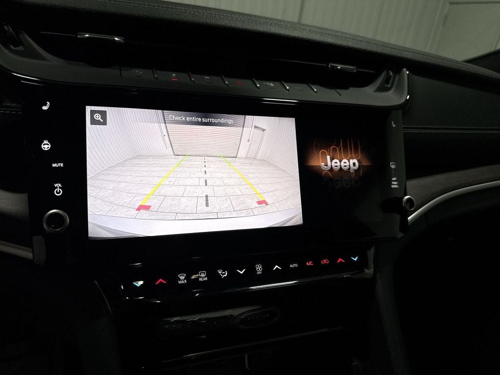 2026 Jeep Grand Cherokee GRAND CHEROKEE L LAREDO ALTITUDE 4X2