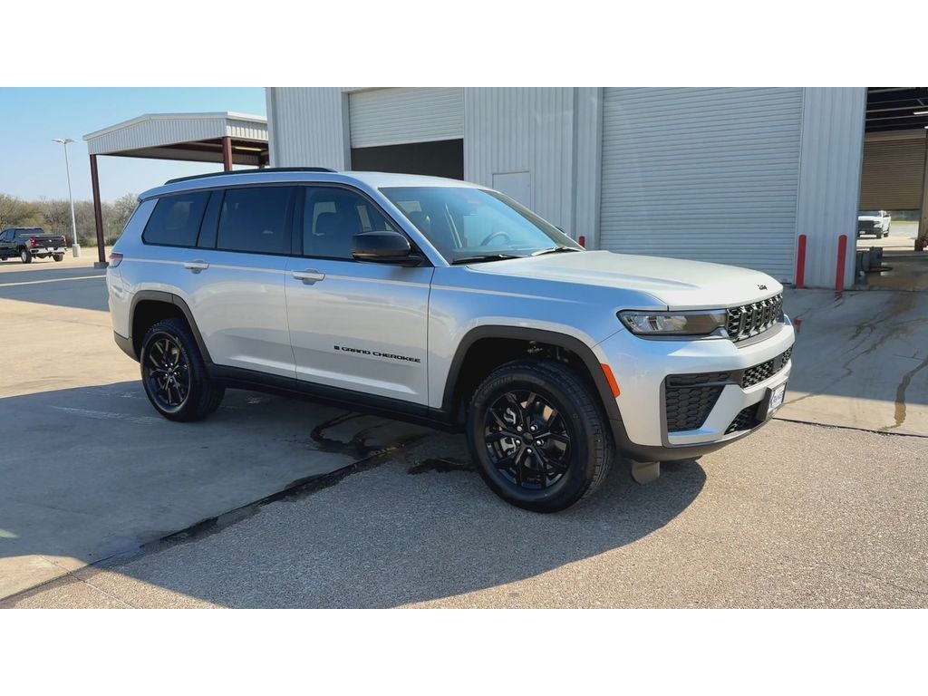 2026 Jeep Grand Cherokee GRAND CHEROKEE L LAREDO ALTITUDE 4X2