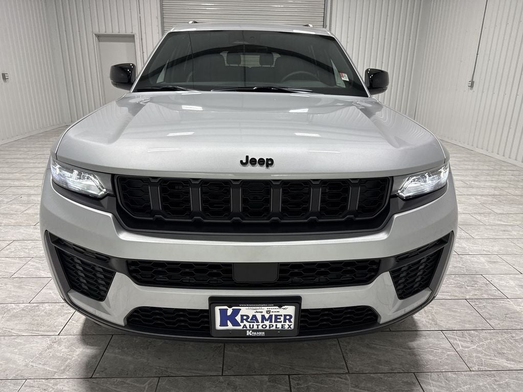 2026 Jeep Grand Cherokee GRAND CHEROKEE L LAREDO ALTITUDE 4X2