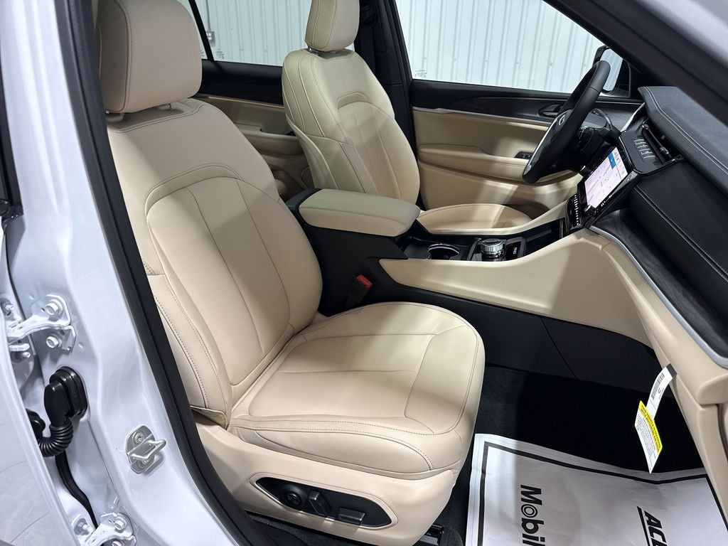 2026 Jeep Grand Cherokee GRAND CHEROKEE L LIMITED 4X2