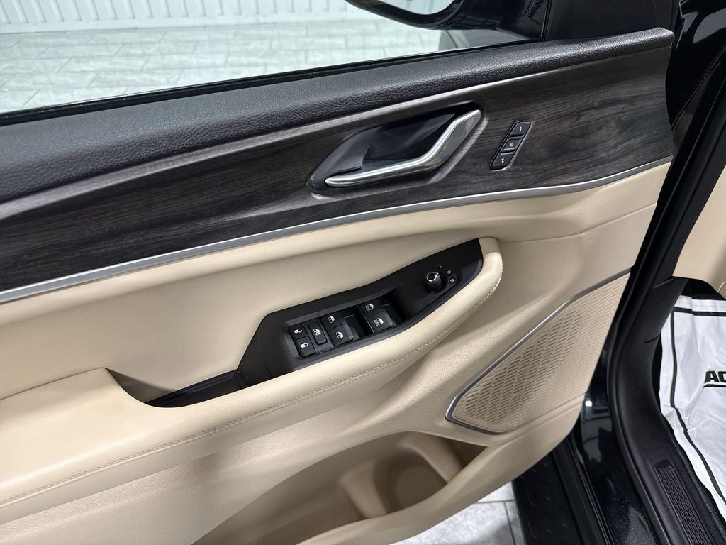 2026 Jeep Grand Cherokee GRAND CHEROKEE L LIMITED 4X2