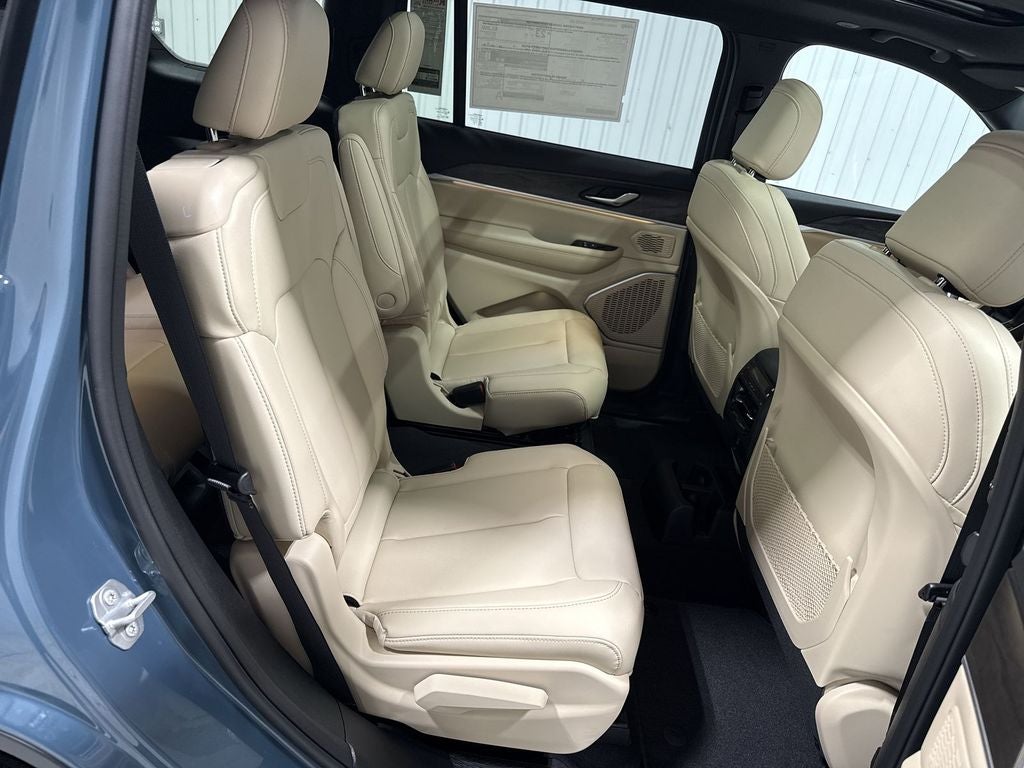 2026 Jeep Grand Cherokee GRAND CHEROKEE L LIMITED 4X2