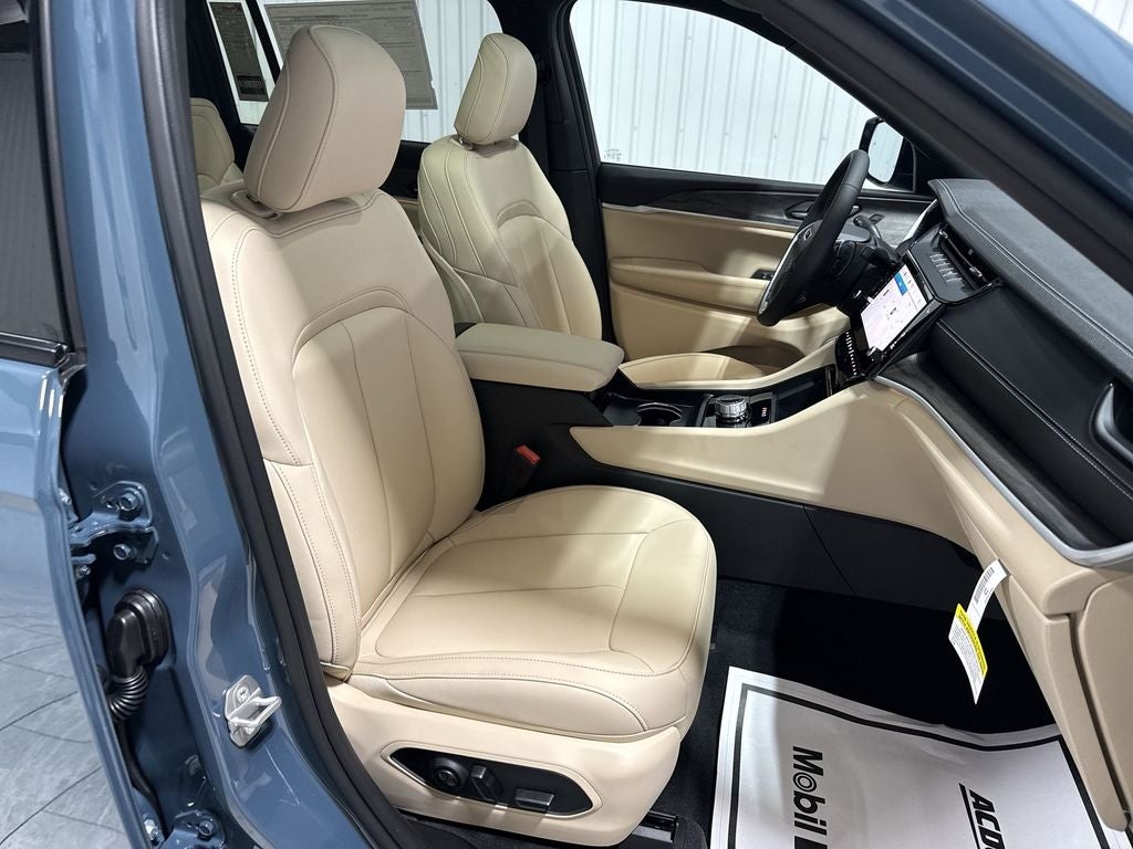 2026 Jeep Grand Cherokee GRAND CHEROKEE L LIMITED 4X2